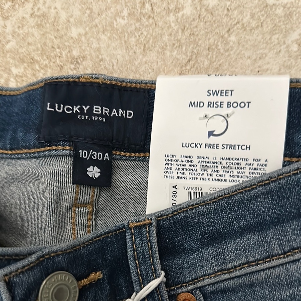 Lucky Brand Dark Wash Women's Jeans - Picture 2 of 7
